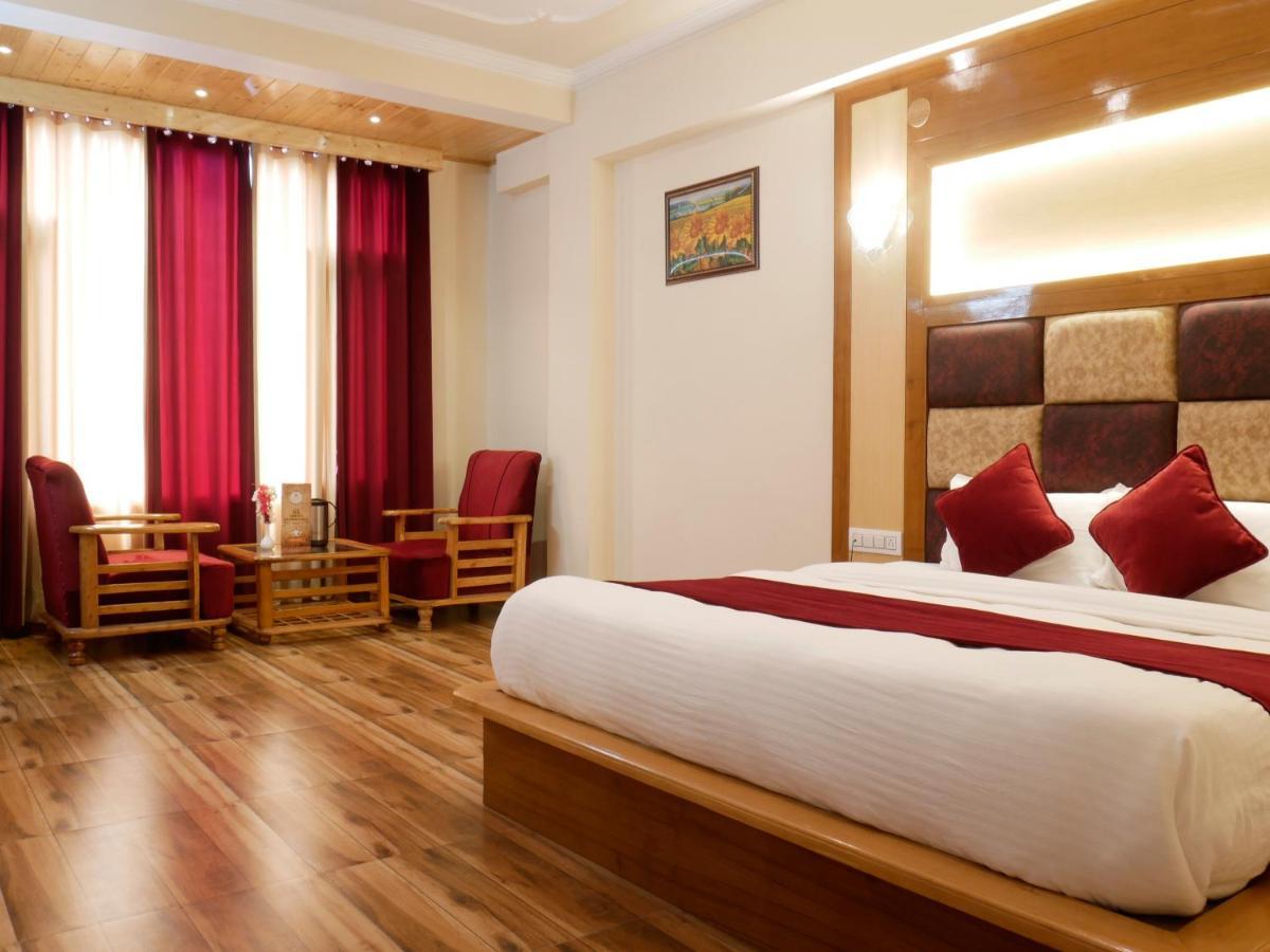 New Ambika International Mall Road Hotel มะนาลี ภายนอก รูปภาพ
