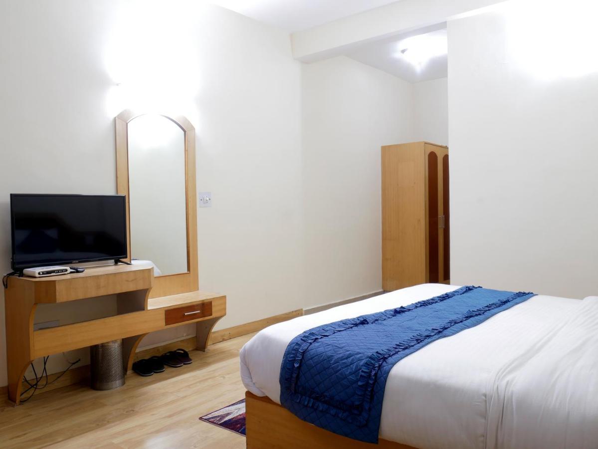New Ambika International Mall Road Hotel มะนาลี ภายนอก รูปภาพ